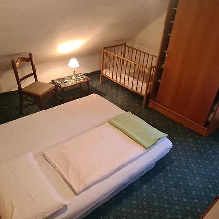 Hotel Jerolitsch 克鲁彭多夫 外观 照片