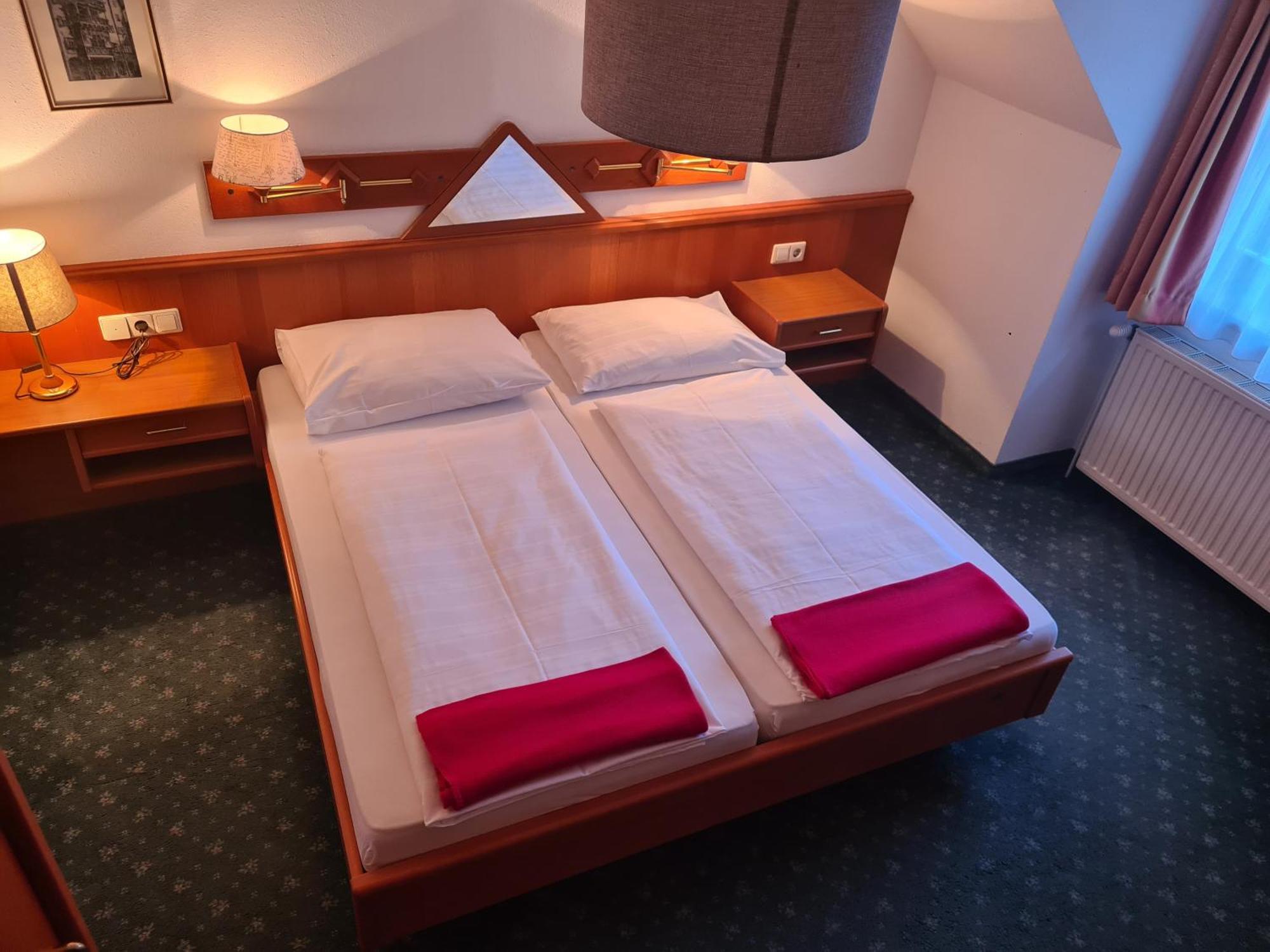 Hotel Jerolitsch 克鲁彭多夫 外观 照片
