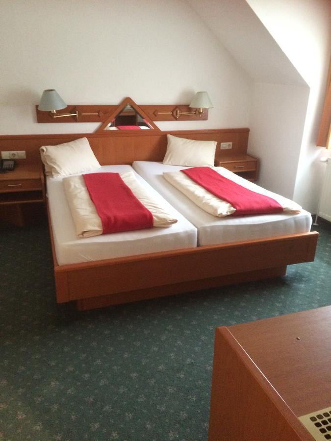 Hotel Jerolitsch 克鲁彭多夫 外观 照片