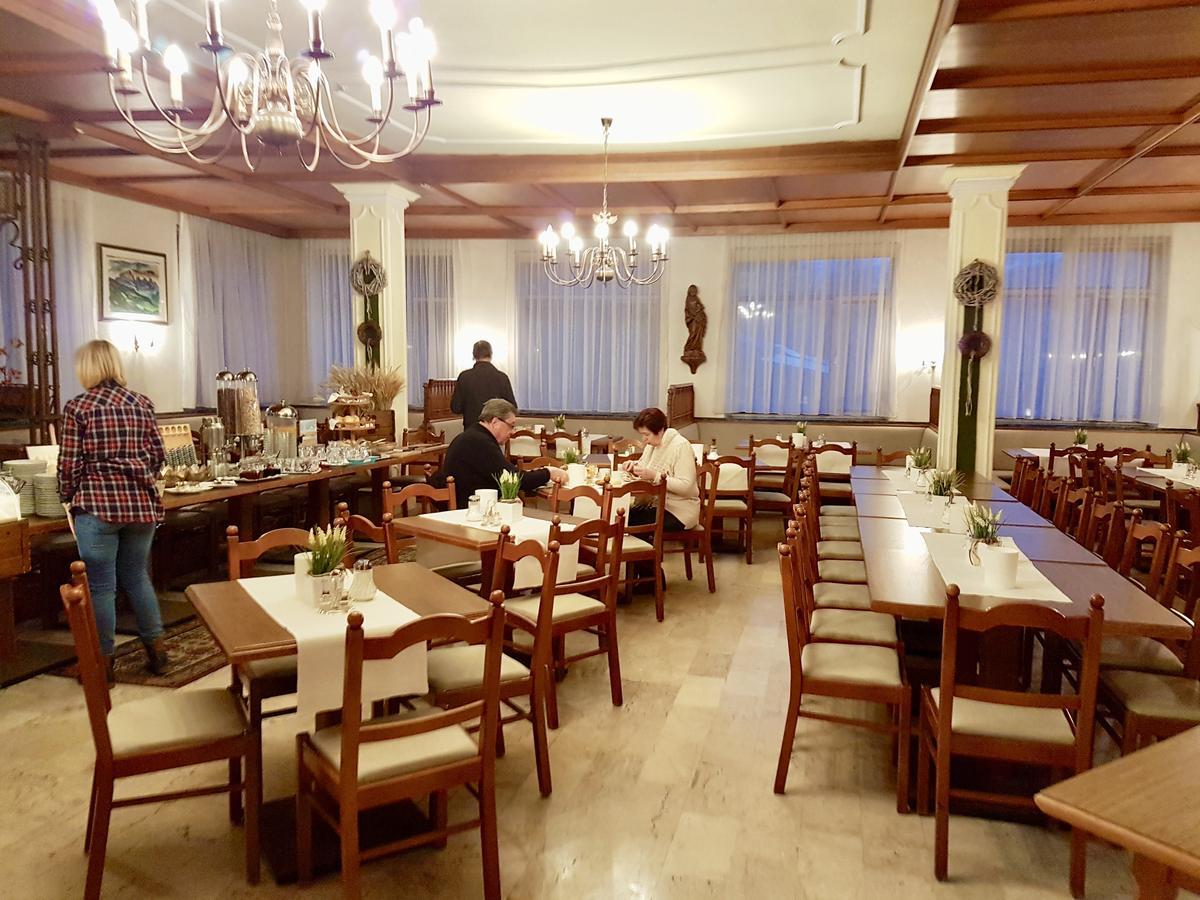 Hotel Jerolitsch 克鲁彭多夫 外观 照片